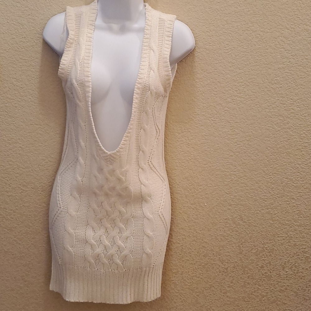 Ivory Cable Knit Mini Dress - M - Deep V Coquette Winter White Sweater Dress